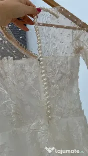 vând rochie mireasa 