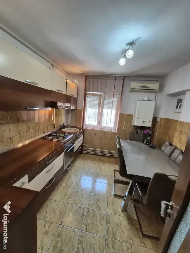 Apartament de vânzare 2 camere central