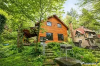 FILM! Rezidenta pe apreciabile conditii, in statiunea Sugas 