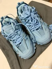 balenciaga track 