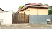De vanzare casa cu 3 camere, zona Port, 65.000 euro 