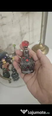 Vând esență parfum dubai 