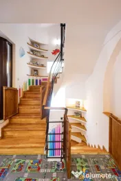 Vila de inchiriat-Pretabila activitati diverse-Zona Carol 