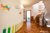 Vila de inchiriat-Pretabila activitati diverse-Zona Carol 