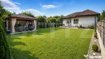 Casă 4 camere 110 mp utili , 950 mp teren , Zonă ultracent