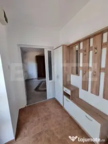 Casa 3 camere, 80mp + 1000mp curtea - Iasi, Bucium