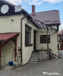 Casa de vanzare, 100 mp, zona Parcul Regina Maria