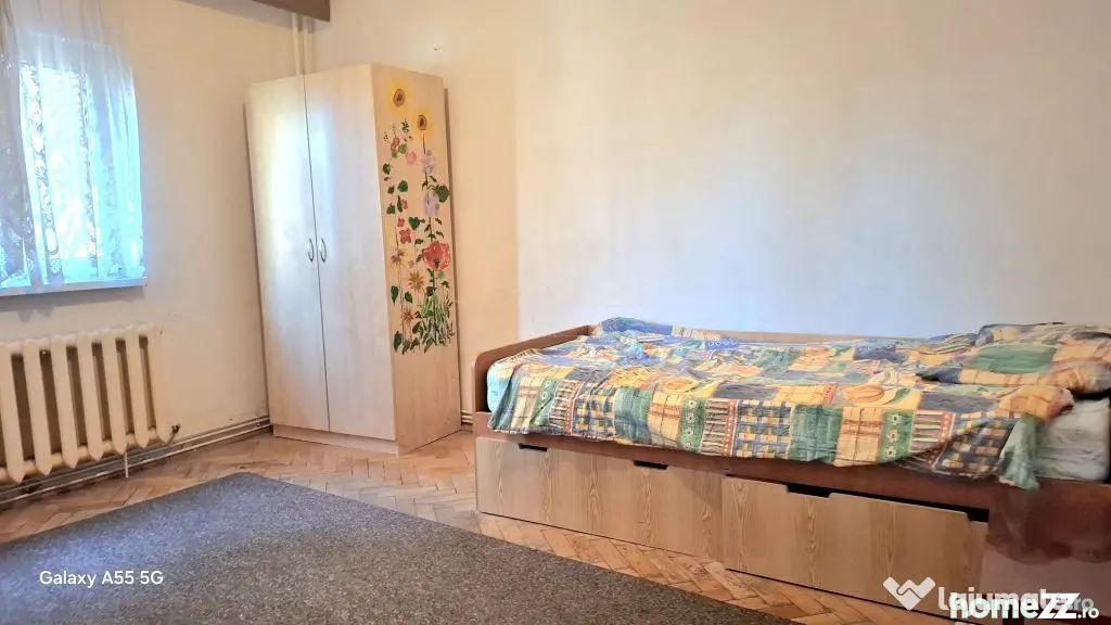 Vind apartament 3 camere Calea Manastur.