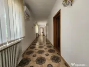 Spatiu de inchiriat , zona centrala , 80 mp , baza Copou 
