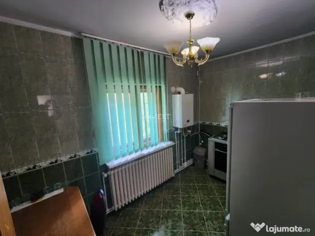 Spatiu de inchiriat , zona centrala , 80 mp , baza Copou