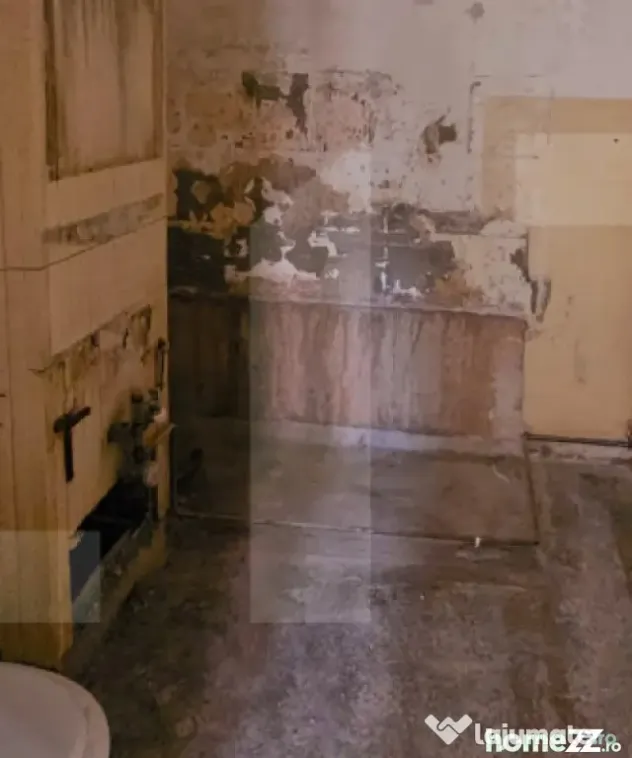 Apartament cu 3 camere, 72 mp, etaj 1, ideal pentru renovare - Sfantu Gheorghe (Covasna)