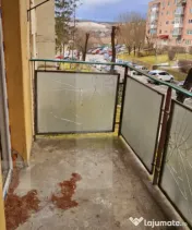 Apartament cu 3 camere, 72 mp, etaj 1, ideal pentru renovare 