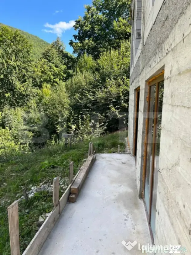 Cabană 5 camere, teren de 1000 mp, Valea Ierii - Valea Ierii (Cluj)