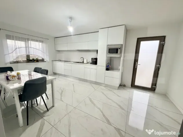 Casa individuala,4 dormitoare,teren 611 mp,Vintu de Jos