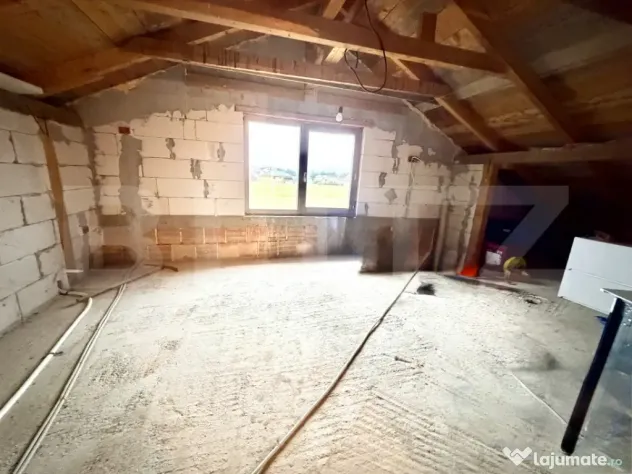 Casa individuala,4 dormitoare,teren 611 mp,Vintu de Jos