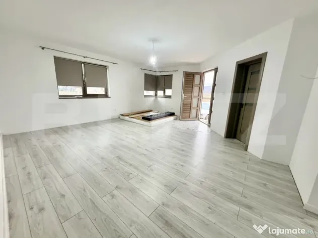 Casa individuala,4 dormitoare,teren 611 mp,Vintu de Jos