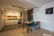 Apartament de inchiriat , complet mobilat și utilat , zona 