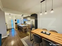 Casă deosebită 120 mp, 4 camere, grădină și 2 parcări