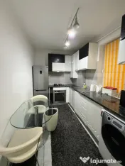 Apartament cu 2 camere, etaj intermediar, zona Catedrala 