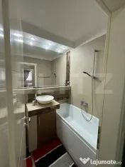 Apartament cu 2 camere, etaj intermediar, zona Catedrala 