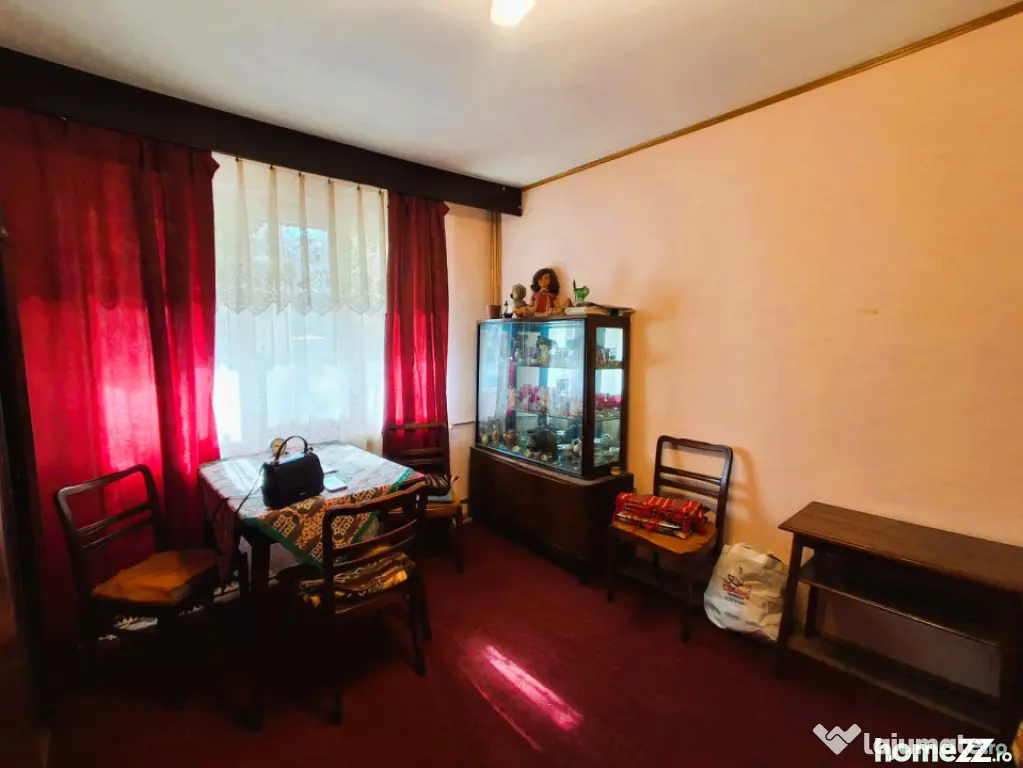 Apartament 2 camere, 37 mp, zonă Vest - Ploiesti (Prahova)