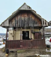 Proprietate cu 2 case, una fiind tradițională, Dezmir 