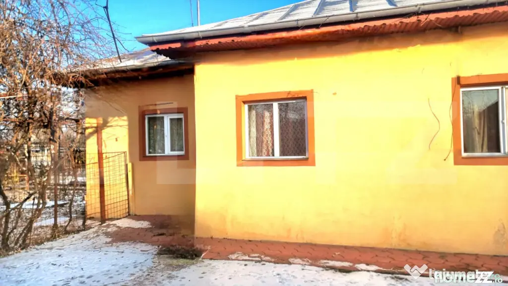 Casă individuală cu teren generos ,900 mp în Lipănești - Lipanesti (Prahova)