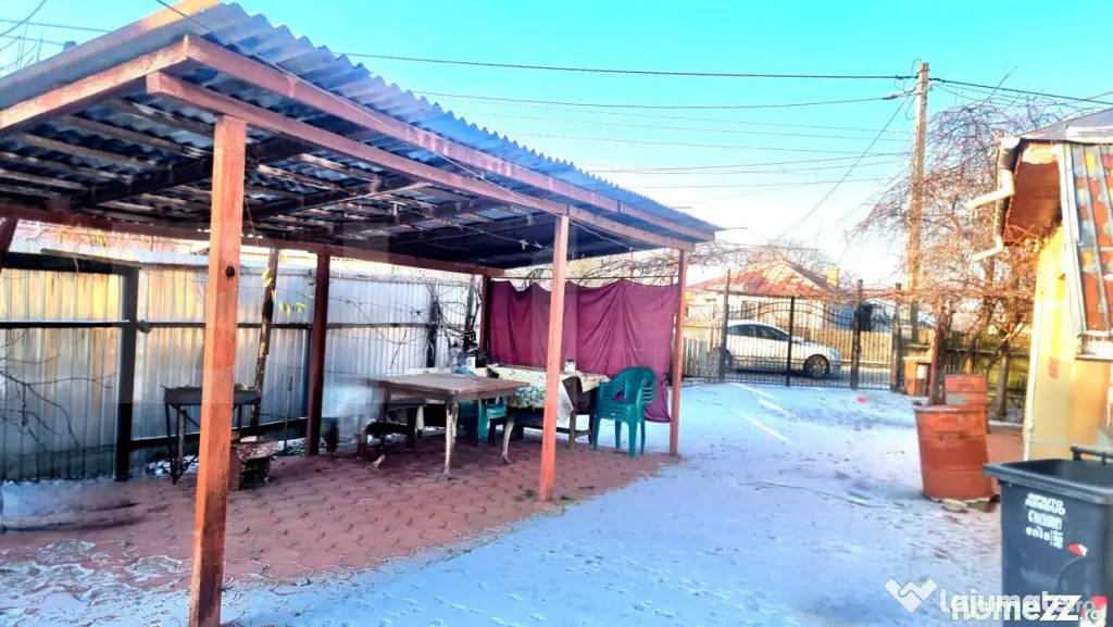 Casă individuală cu teren generos ,900 mp în Lipănești - Lipanesti (Prahova)