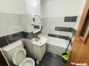 Garsonieră mobilată cu centrală proprie, zona Noua 
