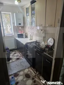 Apartament cu 3 camere, 47 mp, in zona Ciucului