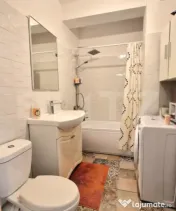 Apartament 2 camere, parcare, bloc cu lift, balcon, zona Uru 