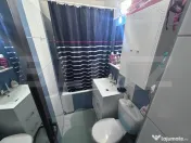 Apartament cu 3 camere, zona 9 Mai 