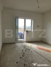 Casa individuala de vanzare in jucul de mijloc P+E 
