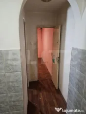 Apartament cu 2 camere, decomandat, etaj 1, vedere Cetate ?? 
