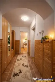 Decomandat, ergonomic, insorit, mobilat, utilat, balcon, Mur 