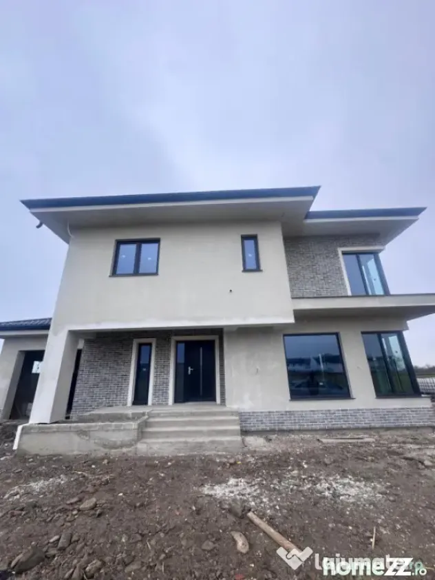 Casa individuala , constructie noua , 500 mp teren, Radauti