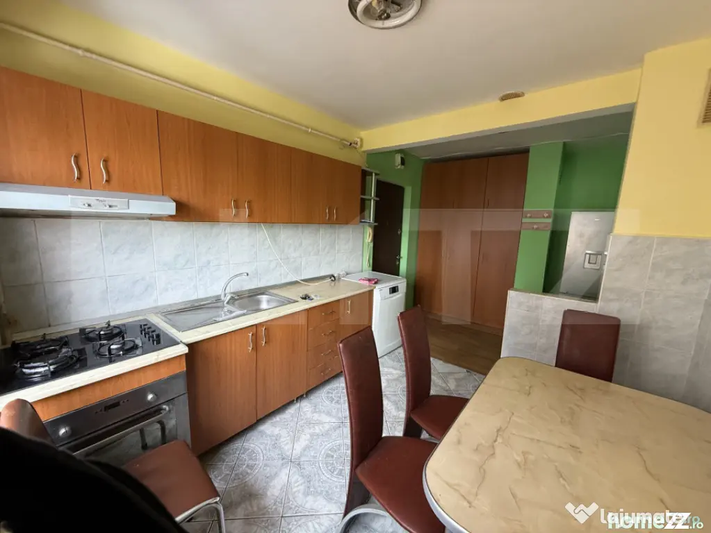 Apartament 3 camere, 62.88 mp, zona Micro 16