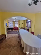 Vilă de închiriat pe termen lung – ideală pentru pensiu 