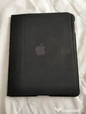 iPad 1 cu husa pentru piese 