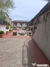 Ansamblu locativ de servicii 