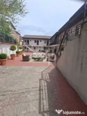 Ansamblu locativ de servicii 