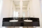 Birou individual totul NOU in cladire de birouri, Central, i 