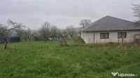 Grosi, zona Primariei, 40 ari teren 