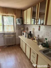 Apartament 2 camere, 51 mp, semidecomandat, zona Zamca 