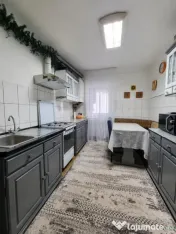 Apartament 3 camere-decomandat-etaj 1 