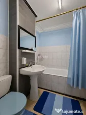 Apartament 3 camere-decomandat-etaj 1 