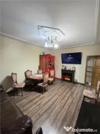 Apartament 4 Camere in Vila, Curte si Intrare Separata, Zona 