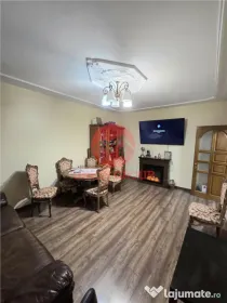 Apartament 4 Camere in Vila, Curte si Intrare Separata, Zona