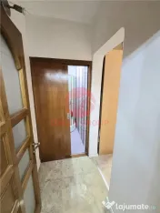 Apartament 4 Camere in Vila, Curte si Intrare Separata, Zona 