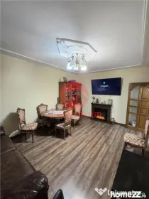 Apartament 4 Camere in Vila, Curte si Intrare Separata, Zona